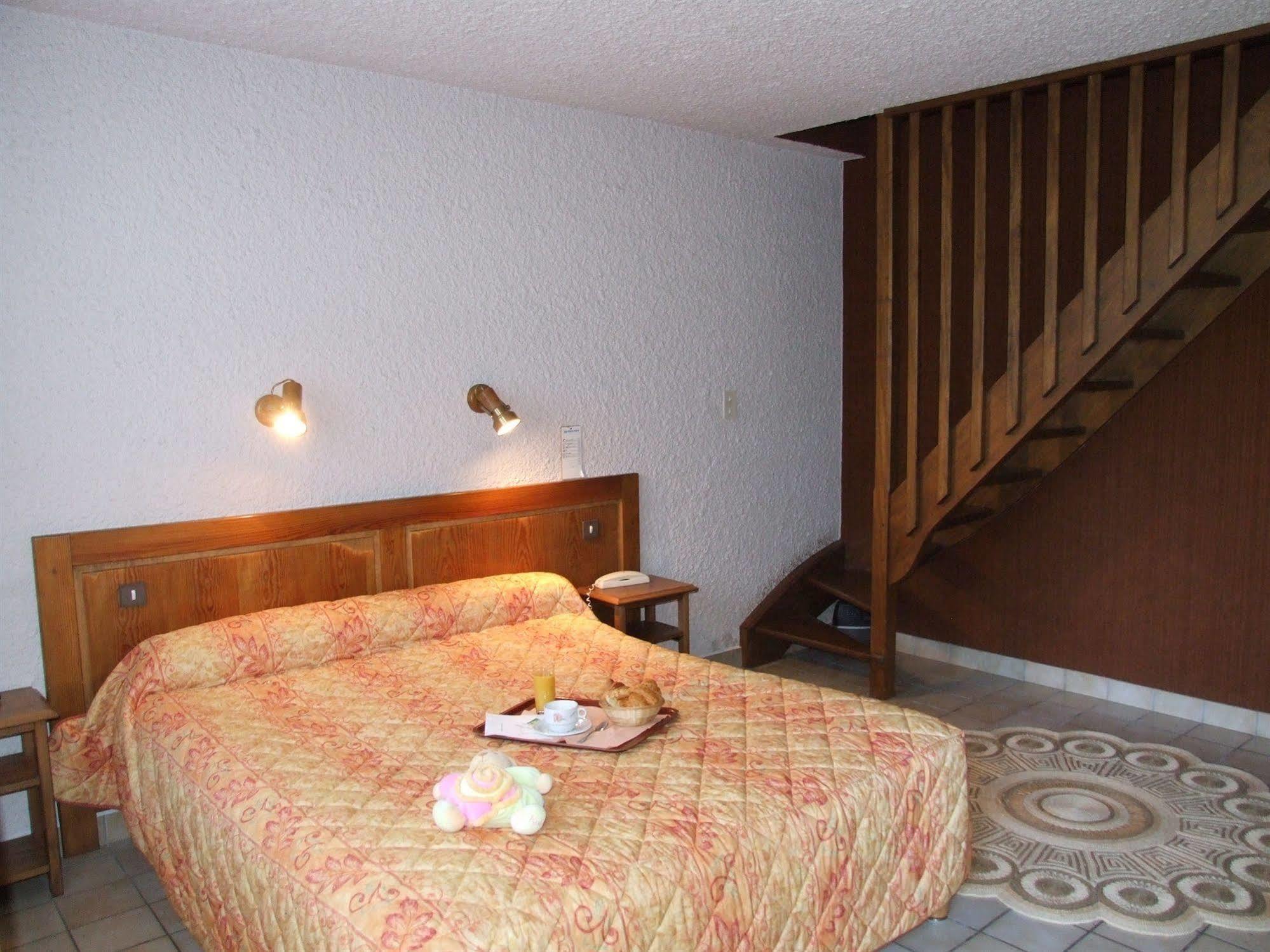 Hotel & Restaurant Azur La Freissinouse Екстер'єр фото